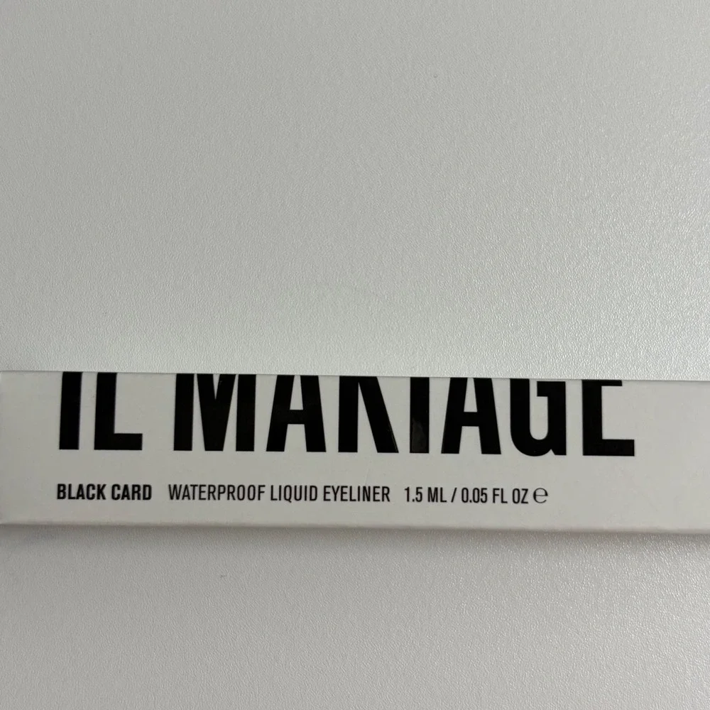 IL MAKIAGE Black Card Waterproof Liquid Eyeliner Felt Tip Pen Black 1.5ml NEW